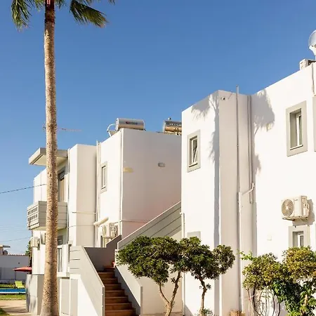 7 Rooms Gerani  Exterior photo